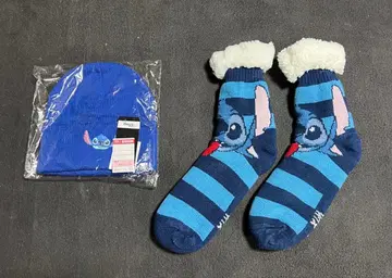 스티치 양말과 니트 모자 세트