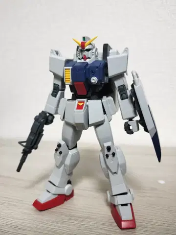 HGUC 육전형 건담 ( Revive )