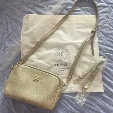 러셋 모노그램 플레이트 가죽 2way 숄더백