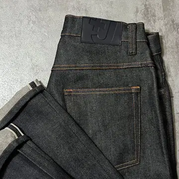 [미사용급] UNIQLO+J 셀비지 슬림 스트레이트 핏 적청 W30