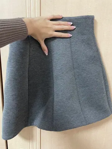 스나이델 바리에 구축 스커트