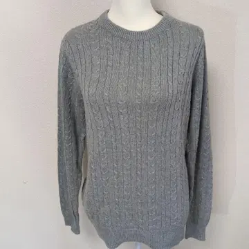 그레이 케이블 짜임 니트 스웨터