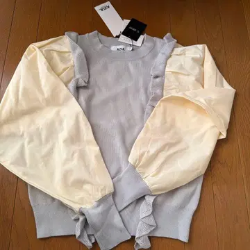 AZUL 프릴 벌룬 슬리브 상의