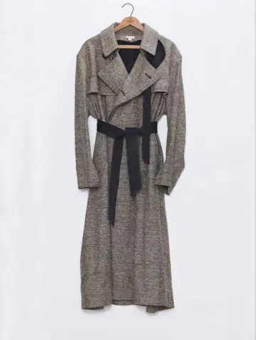 정가 105,600엔 MASU 오버 트렌치 코트