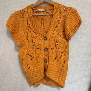 ZARA 오렌지 컬러 반팔 니트 가디건