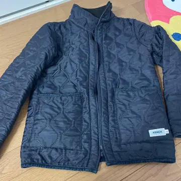ARMEN 네이비 퀼팅 자켓