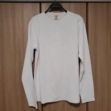 AVIREX 헨리넥 써멀 롱티 XL