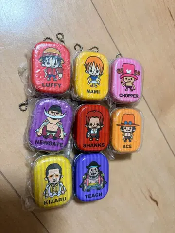 원피스 미니 캔 키링 8개 세트