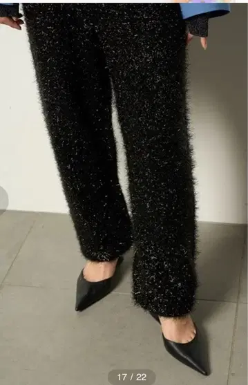 MIESROHE 라메 샤기 니트 팬츠