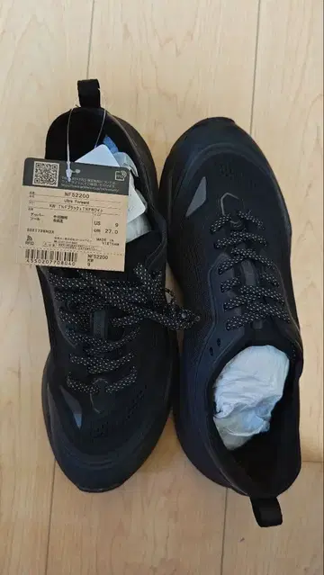 가격 인하 [ 새상품 ] THE NORTH FACE 블랙스니커즈 26cm