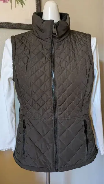 [스타일리시] 다크 브라운 퀼팅 베스트