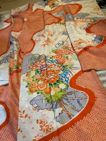 순수 실크 쥐색 후리소데 155cm