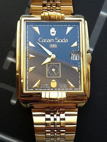 크림 소다 45주년 기념 손목시계