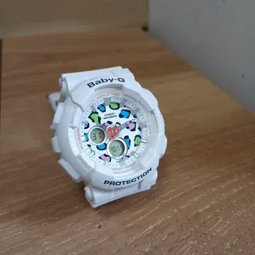 BGA-120LP CASIO Baby-G 레어 화이트 여성용 손목시계
