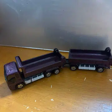 롱 토미카 No.127 이스즈 기가 풀 트레일러 덤프