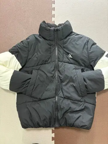 Calvin Klein Jeans 다운 자켓