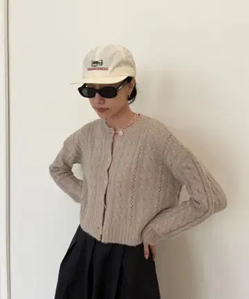 Didot.showroom 케이블 짜임 니트 가디건