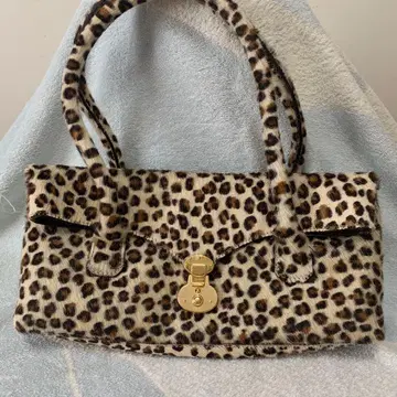 ADMJ 레오파드 무늬 숄더백 골드 락 포함
