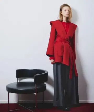 오버 사이즈 빨간색 자켓 벨트 포함