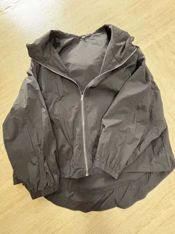 COCOMOMO 마운틴 후드티 M 사이즈 발수 가공 시어풍 봄/여름