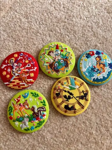 Biscuit 디즈니 자수 캔뱃지