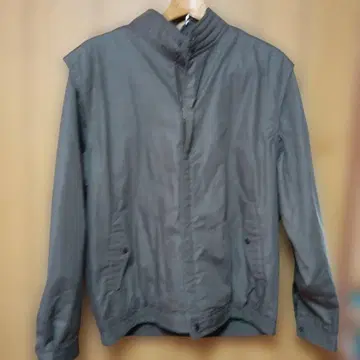 다크 그레이 점퍼 블루종