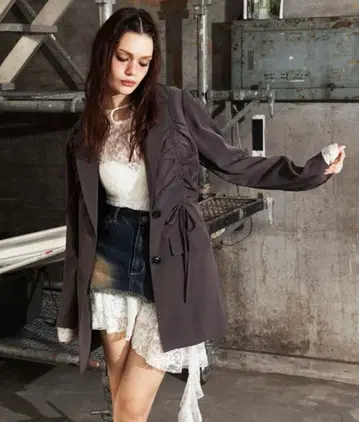 드로스트 리본 테일러 자켓