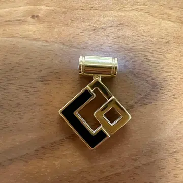 콜란토츠테 목걸이 탑만