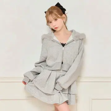 [ 상하의 SET 아이템 ] 퍼 달린 맨투맨 셋업