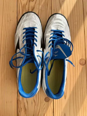 화이트/블루 축구화 28.5cm