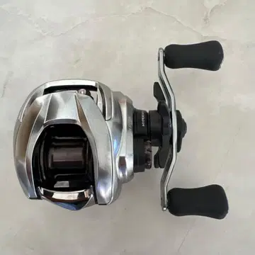 Daiwa 21 ZILION SV TW 1000H 우회전
