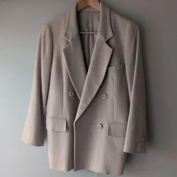 라이트 그레이 더블 브레스트 테일러드 자켓