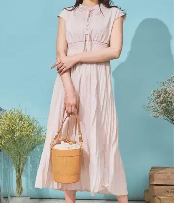 Noela 보타이 플리츠 원피스 반팔