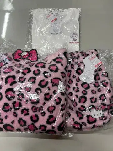 헬로키티 해피백 레오파드 무늬 룸웨어 파자마 핑크 L 사이즈