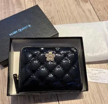 [ 미사용 새상품 ] 마리콴트 에나멜 퀼트 멀티 지갑 블랙