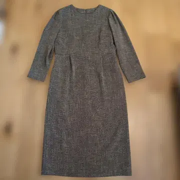 UNTITLED 두꺼운 원단 무릎 아래 원피스 사이즈 40 L