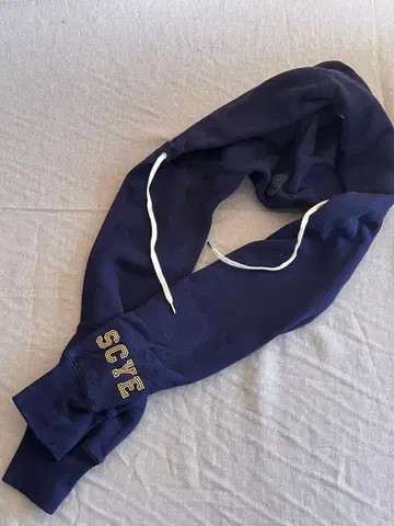 SCYE BASICS 후드 머플러