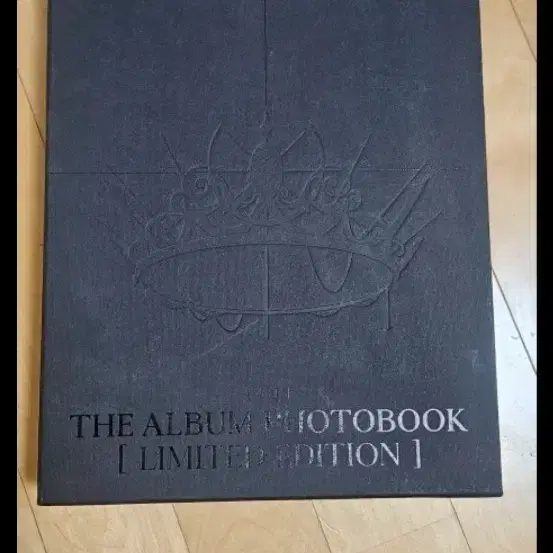 Jennie J2NNI5 Exhibition Photobook First Edition Limited Quantity