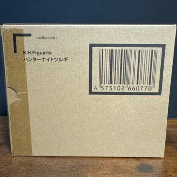 미개봉 S.H. 피규아트 헌터 나이트 츠루기