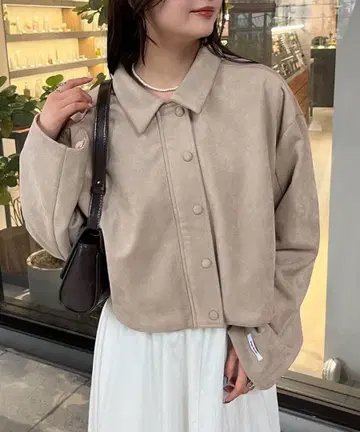 [ 택 포함 새상품 ] mystic 페이크 스웨이드 숏 블루종 베이지