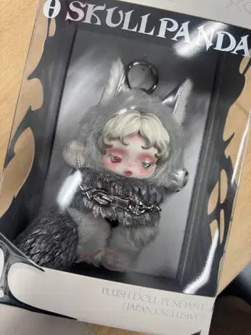popmart SKULLPANDA XG 미개봉 새상품