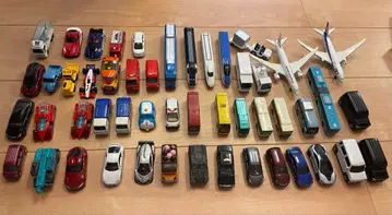 토미카 세트 다수 (토미카 외 다른 상품도 몇 점 있습니다)