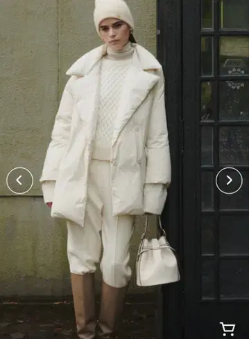 미라 오웬 다운 자켓