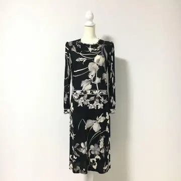 새상품급 LEONARD 레오나르 실크울 원피스 42