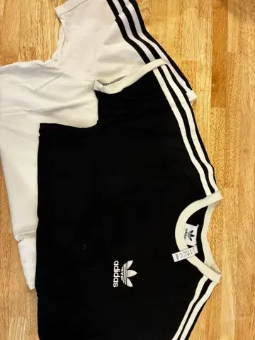 adidas 반팔 T셔츠 블랙/화이트 XS