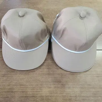 베이지 심플 캡 반사 스트라이프 포함