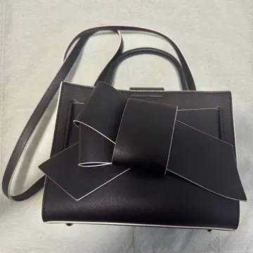 FRAY I.D 리본 미들백