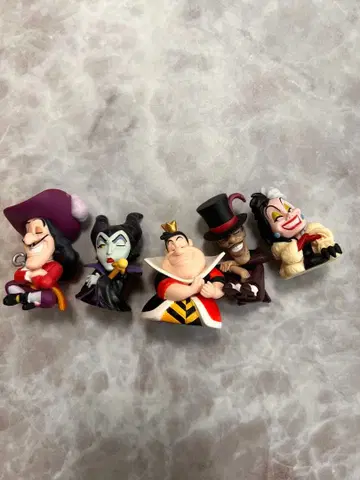 디즈니 빌런즈 어깨 쿵