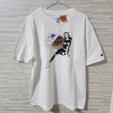 [택 포함 새상품] Champion 배트맨 T셔츠 L