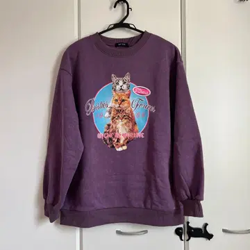 새상품/고양이 그래픽 퍼플 맨투맨